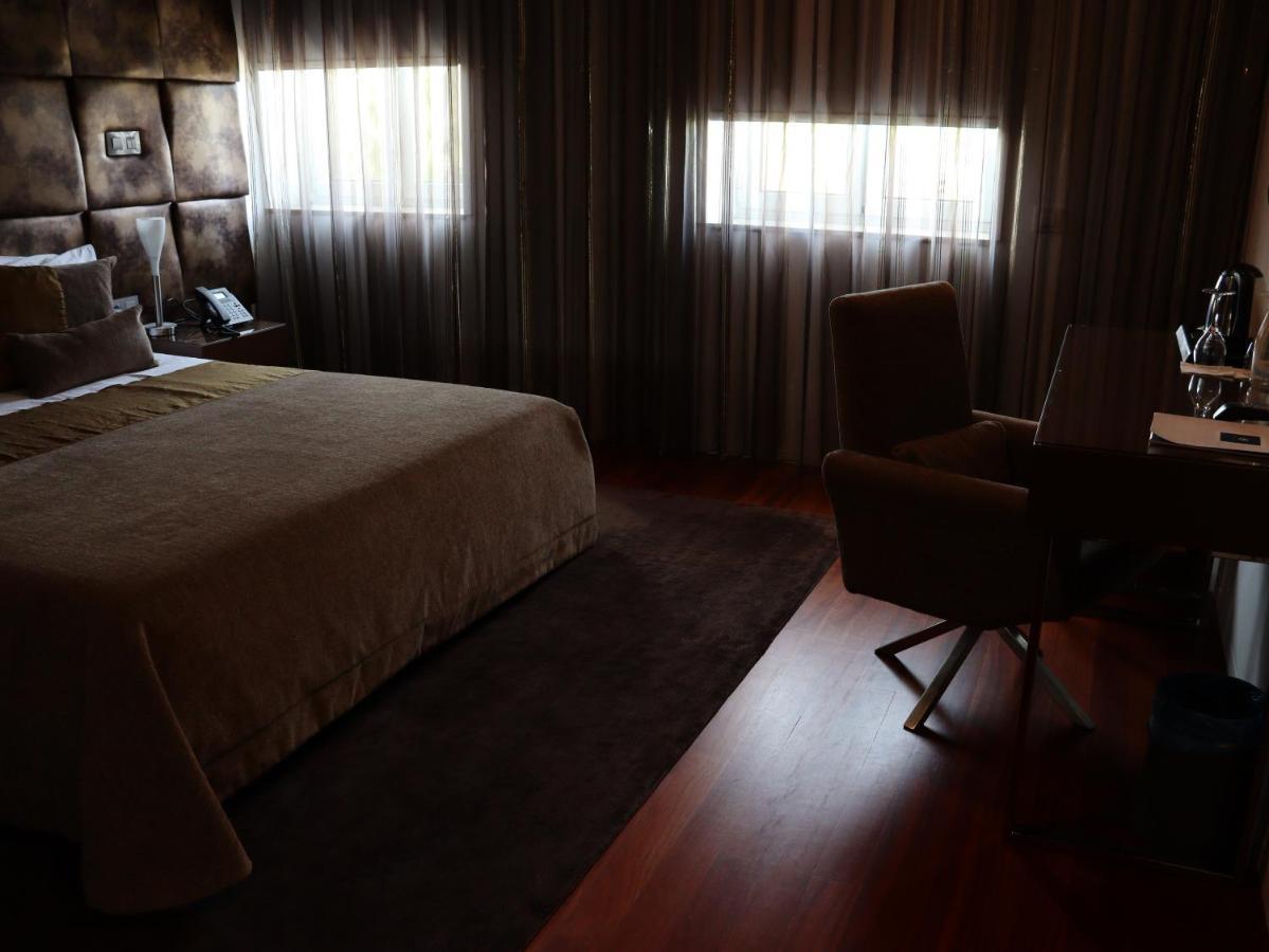 เอฟเอช โฮเต็ล Hotel เฟลเกรัช ภายนอก รูปภาพ